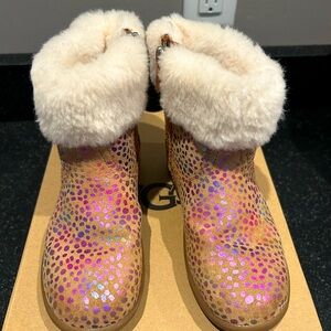 Toddler Uggs size 11. Adorable multi colored Uggs in very good condition.